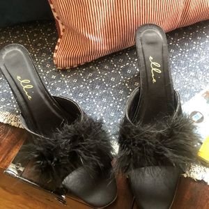 NWOT Ellie “Phoebe” Maribou slipper/heel